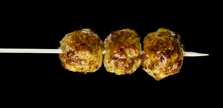Illustration for article titled How To Deep Fry Without A Deep Fryer (And Make 5 Super Bowl Treats)